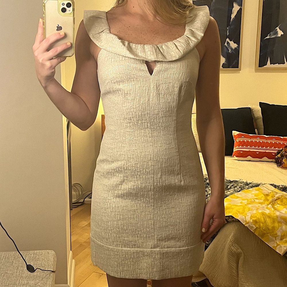 Beautiful white/metallic mini dress - Small